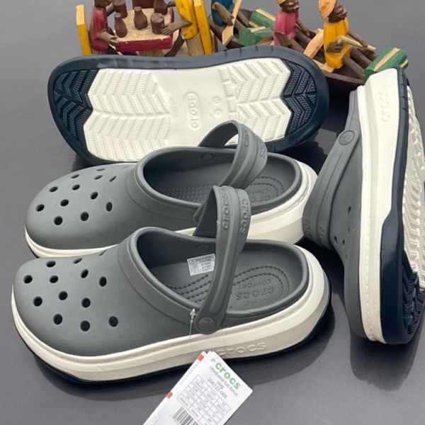 Top quality Crocs slides 11