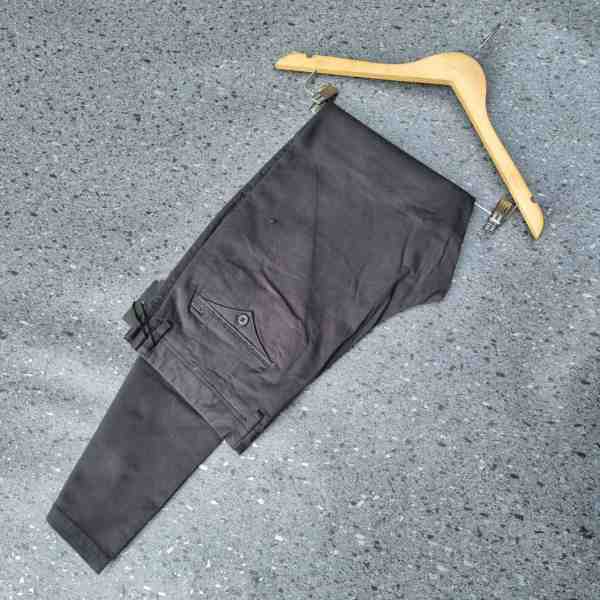 Top-notch Chinos trousers b12